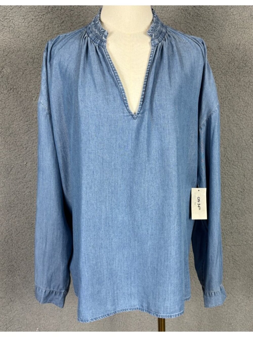 On 34th Trendy Plus Size Long-Sleeve Split-Neck Top Blue 2X New With Tags.